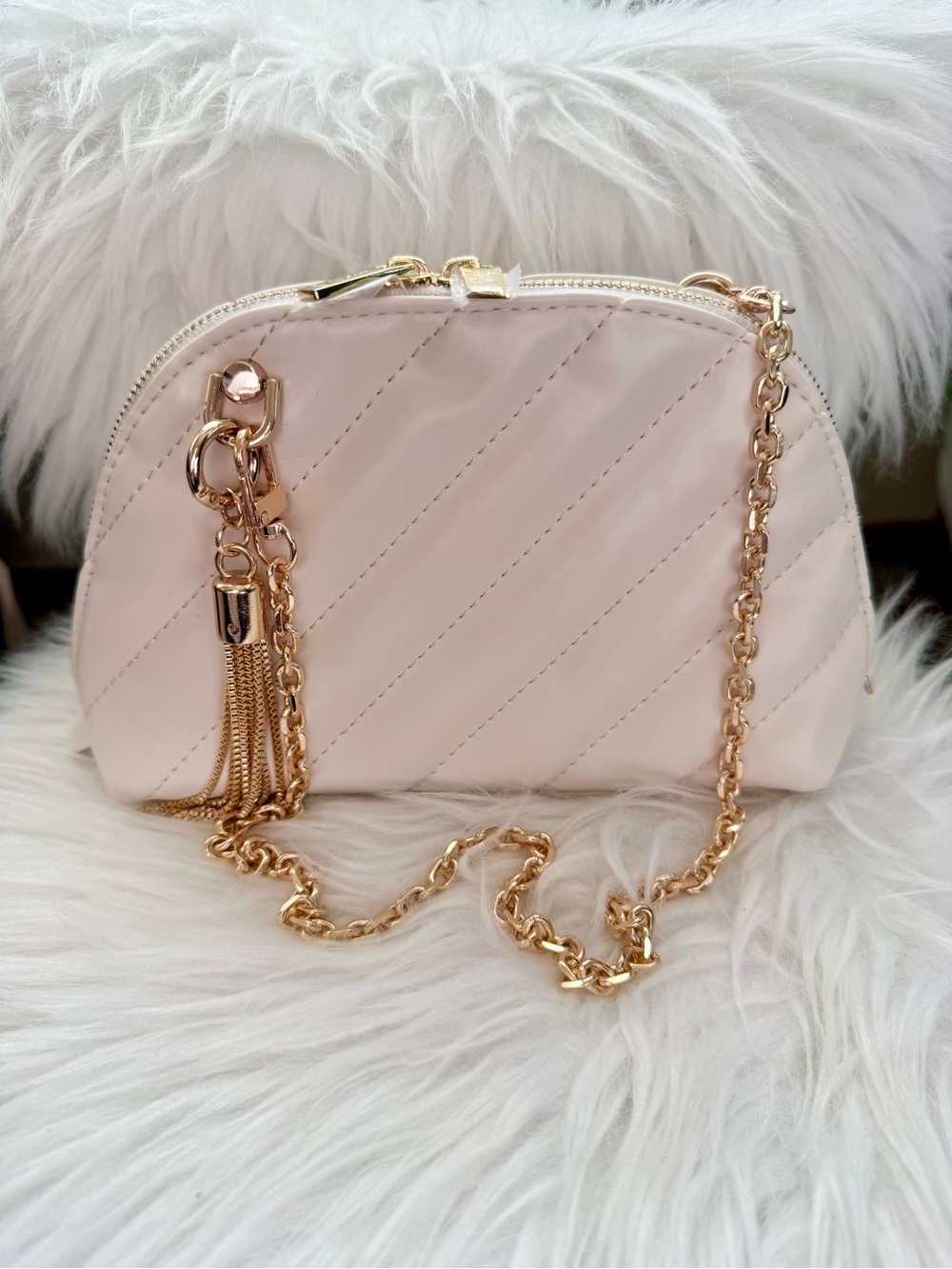 YSL Elegant Quilted cosmetic pouch with gold chain - Cream GWP!!